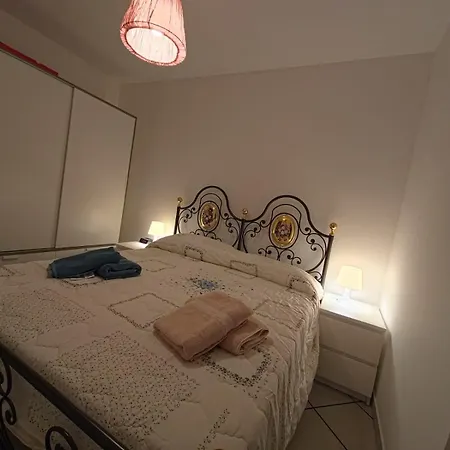 아파트 Le Di Reno Camporotondo